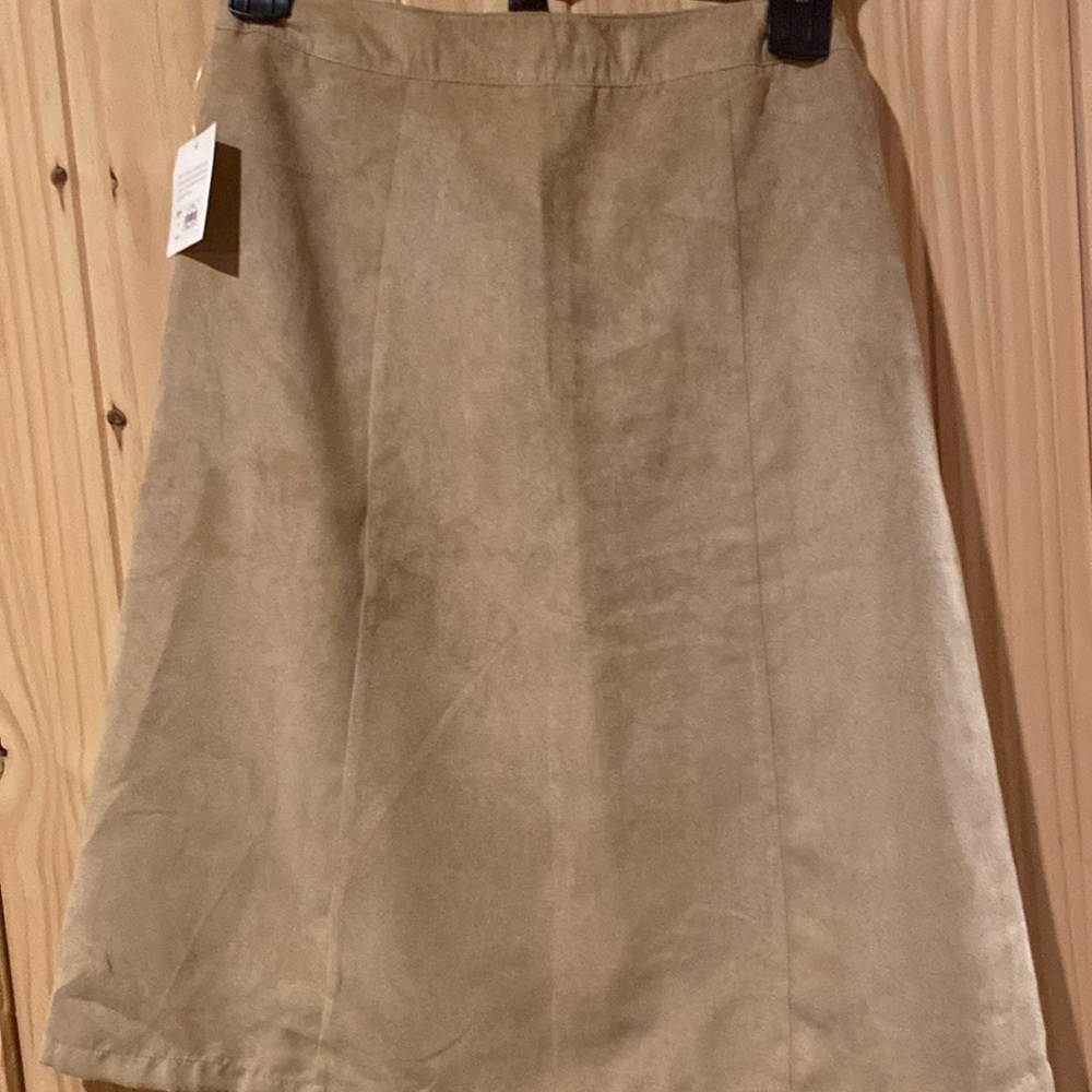 Women’s skirt size 8 - Picture 2 of 5